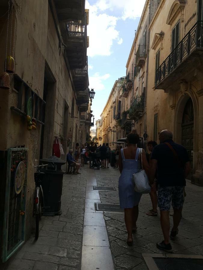 Apartament Dimora Petra Lecce Zewnętrze zdjęcie