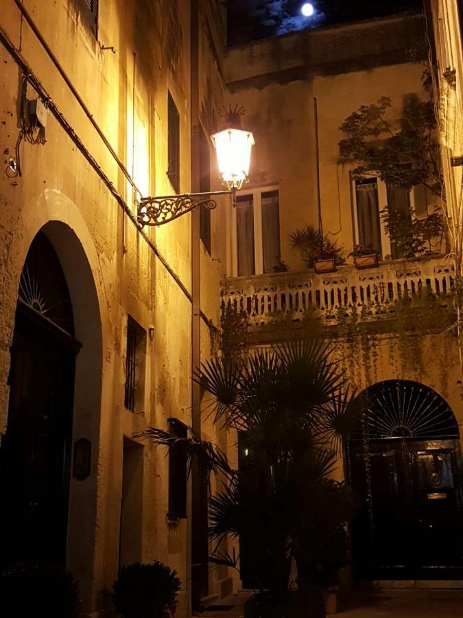 Apartament Dimora Petra Lecce Zewnętrze zdjęcie